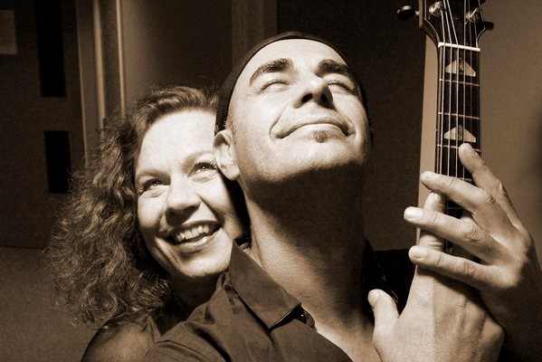 Sarah Jane Morris and Antonio Forcione | Compared To What 